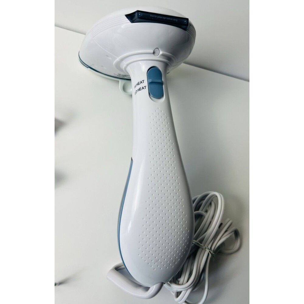 Conair Extreme Steam Compact Portable Dual Heat Handheld Fabric Steamer GS45RS - Picture 6 of 10